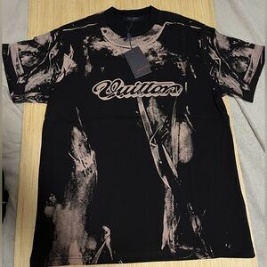Louis Vuitton T-Shirt Medium